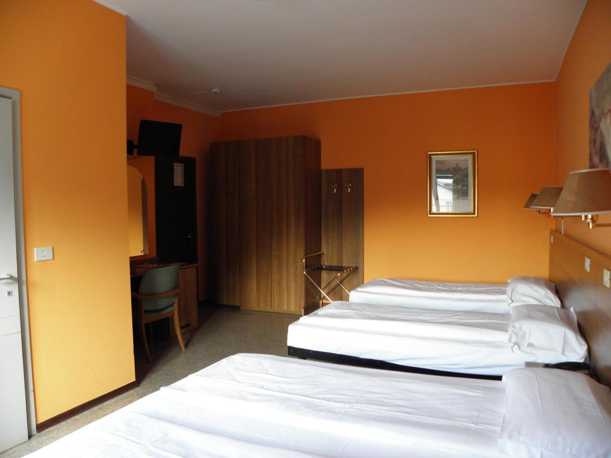 Hotel Corona Tirano Rum bild